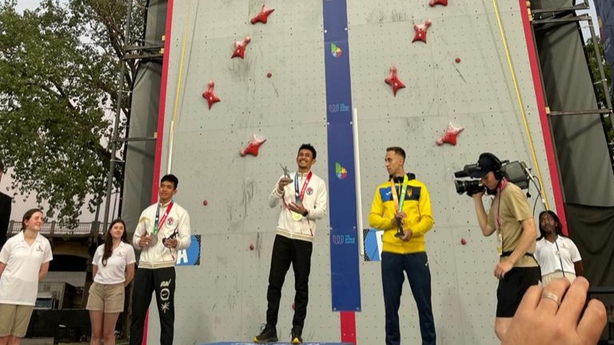 Rapor Atlet Indonesia di Kejuaraan Dunia Panjat Tebing 2022, Sudah ...