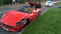 Gara-gara Mabuk, Ferrari Kesayangan Dibikin Babak Belur 