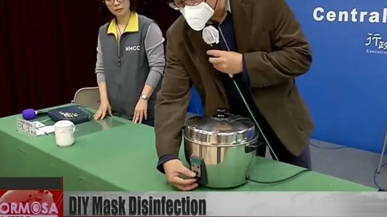 Masker Bekas Pakai Bisa Disterilkan dengan Rice Cooker. Dok: YoTube/Formosa TV English News