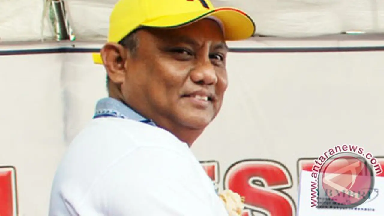 Gubernur Gorontalo Rusli Habibie