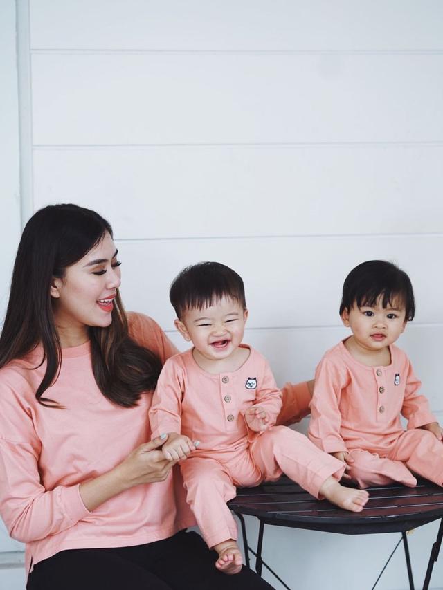 [Fimela] Keluarga Syahnaz Sadiqah dan Jeje Govinda