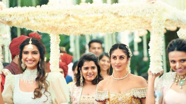 Gambaran Kisah Nyata Wanita Modern Veere Di Wedding Raih Keuntungan Fantastis Showbiz Liputan6 Com Veere di wedding movie review: gambaran kisah nyata wanita modern