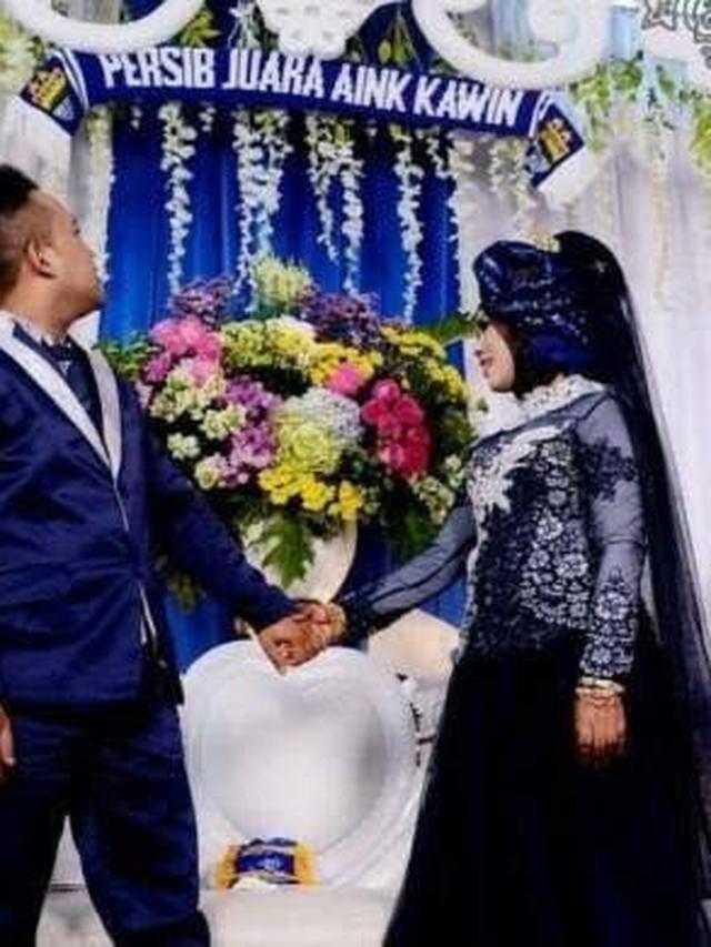 Kartu Undangan Pernikahan Tema Persib Terbaru - 900 Contoh Undangan