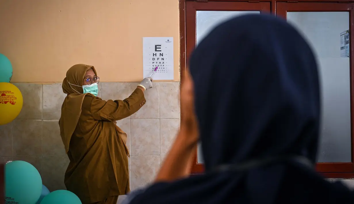 Program ini juga untuk menekan angka kecacatan dan kematian akibat kondisi medis yang tidak terdeteksi sejak awal. (JUNI KRISWANTO/AFP)