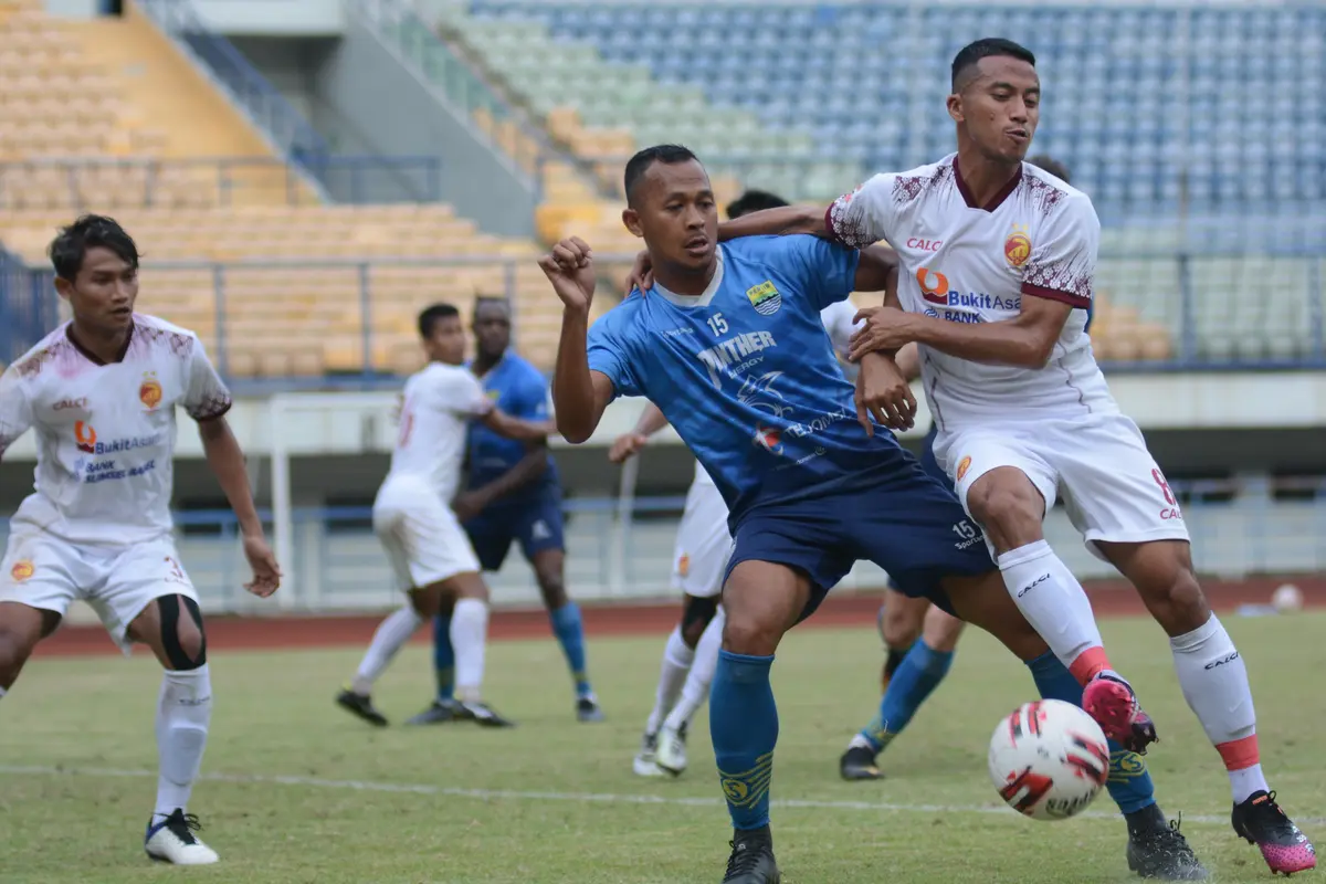 Sansan Fauzi