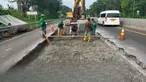 PT Jasa Marga (Persero) Tbk melalui anak usaha Jasamarga Metropolitan Tollroad (JMT) melakukan perbaikan jalan di Tol Cikampek-Purwakarta-Padalarang (Tol Cipularang). (Foto: Jasa Marga)