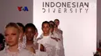 Enam desainer Indonesia turut membuka pagelaran New York Fashion Week 2017 di kota pusat fashion dunia New York. VOA