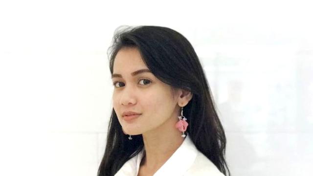 Dea Imut Seks - Perlakuan Ekspedisi Ini Bikin Ibunda Dhea Imut Sakit Hatiâ€Ž - ShowBiz  Liputan6.com