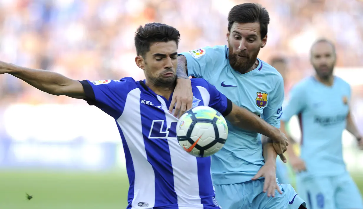 4. Enzo Fernandez - Sepertinya akan cukup sulit bagi gelandang 24 tahun ini untuk menyamai prestasi Zinedine Zidane yang merupakan ayahnya. Dirinya masih berkutat membela klub-klub kecil, belum menunjukan kapasitasnya sebagai wonderkid top dunia. (AFP/Ander Gillenea)