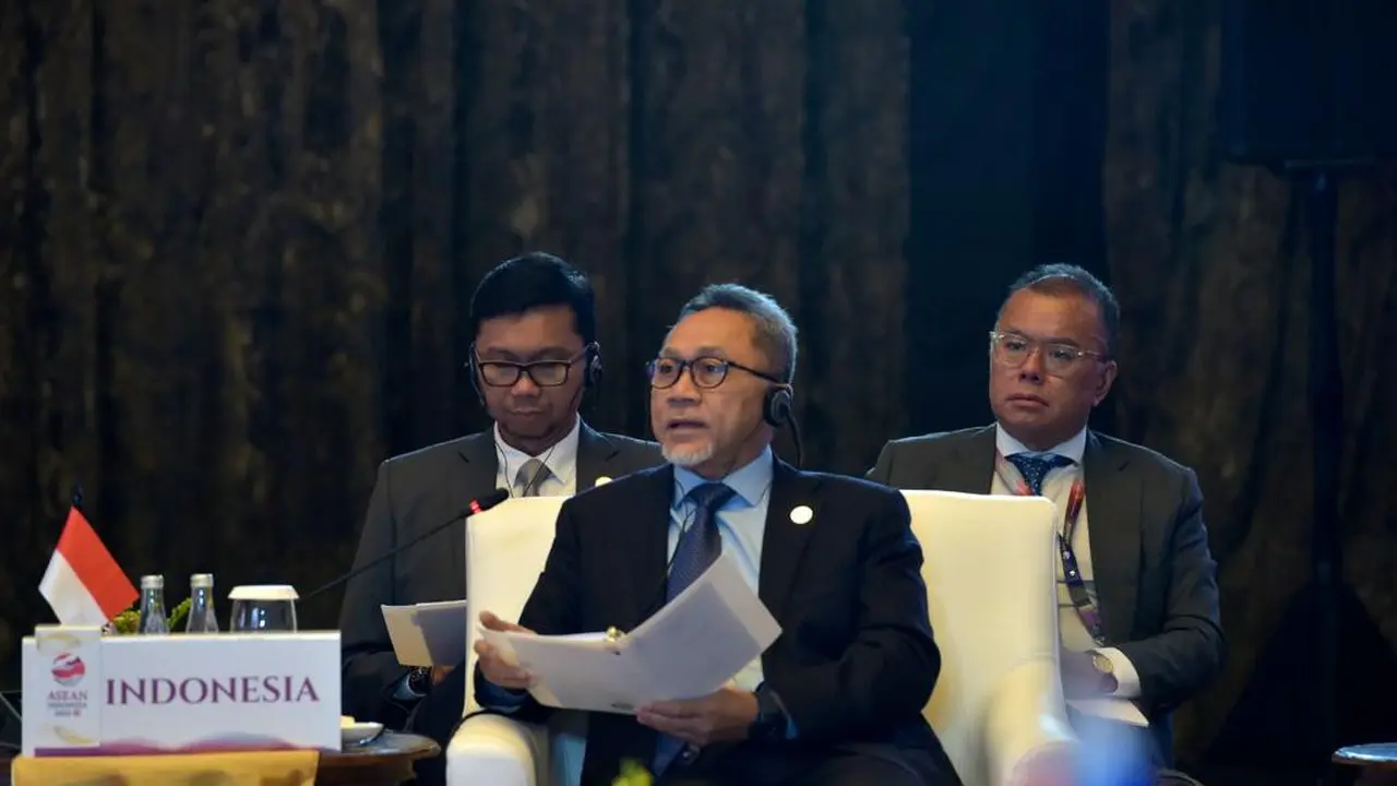 Menteri Perdagangan Zulkifli Hasan menjadi Ketua Delegasi Indonesia pada Pertemuan ke-22 Dewan Masyarakat Ekonomi ASEAN (ASEAN Economic Community Council/AECC)