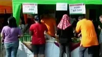 PD Pasar Jaya menggelar pasar murah bagi warga di Pasar Grogol. Selain itu, bulan puasa diikuti meroketnya harga daging sapi.