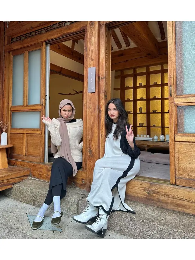 6 Potret Xaviera Clash of Champions Bareng Sabrina Anggraini, Adik-Kakak Kompak