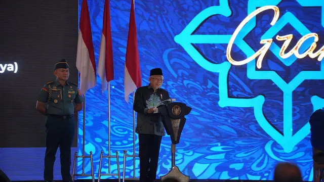K.H. Ma'ruf Amin dalam Grand Launching Allianz Syariah