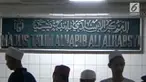  Indonesia kehilangan ulama besar, Al Habib Abdurrahman bin Muhammad bin Ali Al Habsyi Kwitang tutup usia.

Habib Kwitang sering dalam tausiyahnya meminta jemaah untuk menyebarkan agama Islam dengan toleran. (sab)