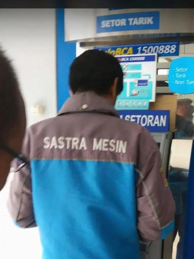 6 Tulisan di Belakang Jaket Ini Nyeleneh Pol, Bikin Ngakak