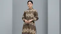 8 Atasan Batik Wanita Panjang Model Tunik Elegan Terbaru 2026, Tampil Anggun dan Modern
