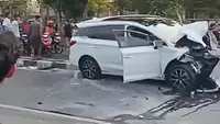 Kesaksian Warga, Tabrakan Beruntun di Kembangan Dipicu Mobil Listrik