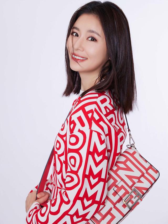 7 Potret Terbaru Ruby Lin Pemain Putri Huan Zhu, Bak ABG di Usia 47 Tahun