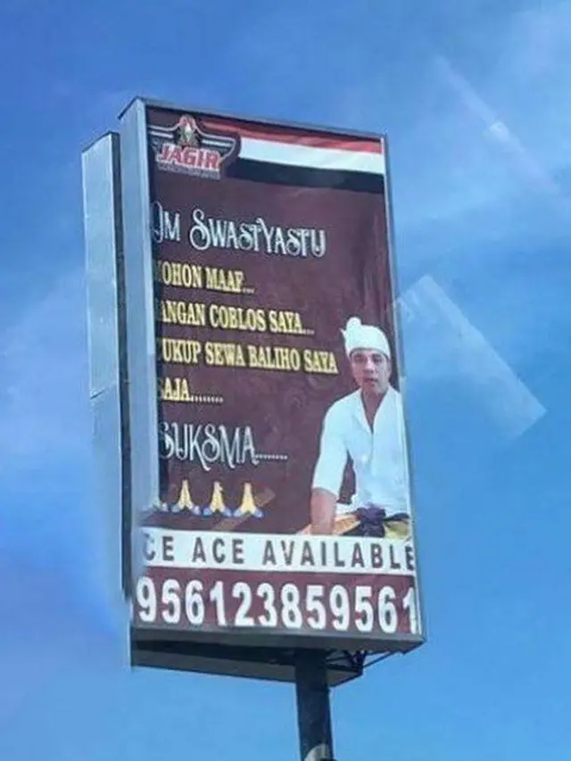 6 Spanduk Orang Biasa Ini Mirip Baliho Caleg, Bikin Ketawa Ngakak