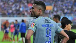 Penyerang Persib Bandung, Wander Luiz. (Bola.com/Iwan Setiawan)