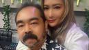 <p>Meski dalam rumah tangga selalu ada masalah, baik Inul dan Adam punya cara sendiri untuk menyelesaikan masalahnya tersebut. Yang terpenting bagi Inul adalah saling sayang, sehingga rumah tangga mereka pun tetap harmonis hingga 27 tahun. (Instagram/inul.d)</p>