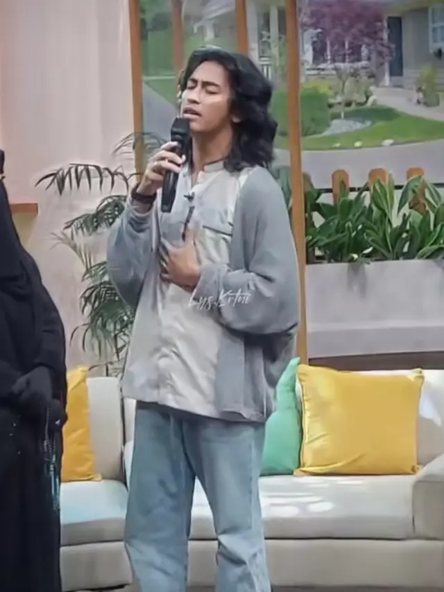 Abidzar Al Ghifari dan Umi Pipik