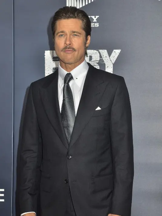 Menuju akhir proses cerainya pasangan Angelina Jolie dan Brad Pitt sepakat untuk merahasiakan dokumen cerai mereka dari publik. Dengan alasan, mereka tidak ingin anak-anaknya menjadi sorotan awak media. (AFP/Bintang.com)