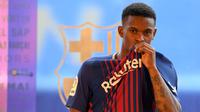 Barcelona merekrut Nelson Semedo dari Benfica dengan harga 26,2 juta poundsterling. (AFP/Lluis Gene)