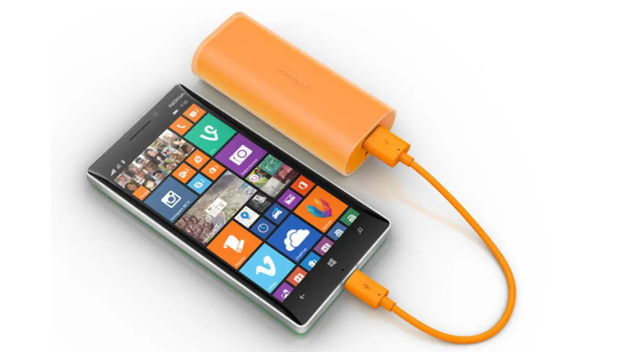 Microsoft Buat Powerbank Setara Colokan Listrik