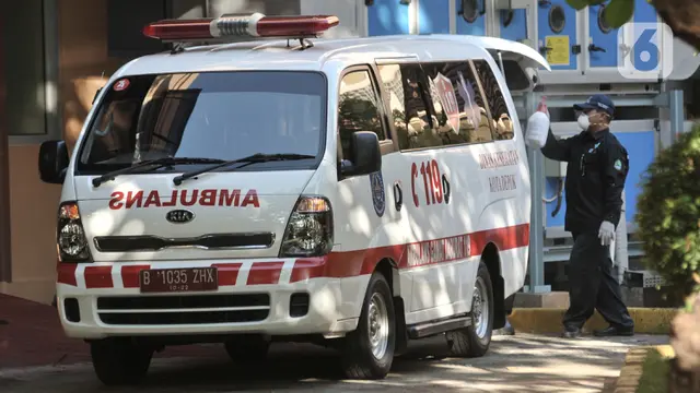 Kerabat Pasien Corona Depok Dibawa ke RSPI Sulianti Saroso