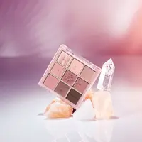 Riasan mata makin stunning dengan deretan koleksi makeup dari Holika Holika.