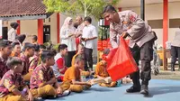 Senyum Bahagia Siswa Berkebutuhan Khusus di Lampung Selatan saat Terima Makan Bergizi Gratis