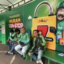 Cerita dari Shelter Ojol: Tunggu Orderan Tak Lagi di Pinggir Jalan