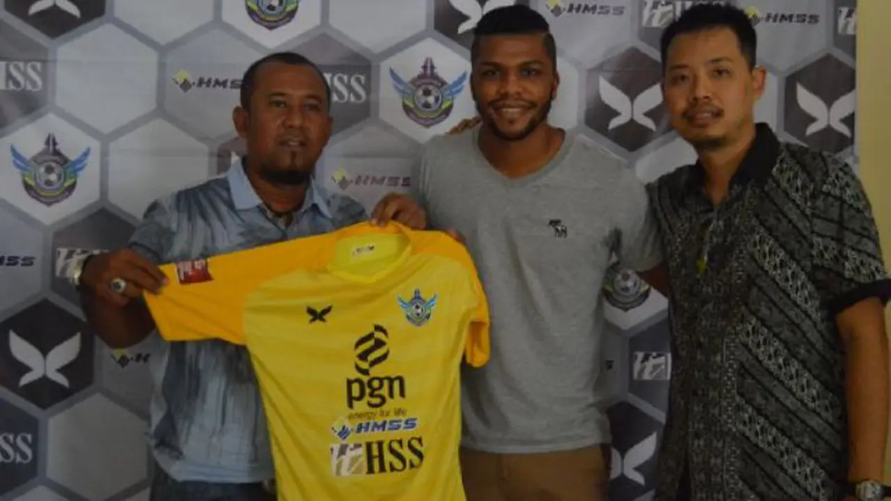 Persegres Gresik United resmi meminang striker asal Brasil Patrick Da Silva (Liputah6.com / Dhimas Prasaja)