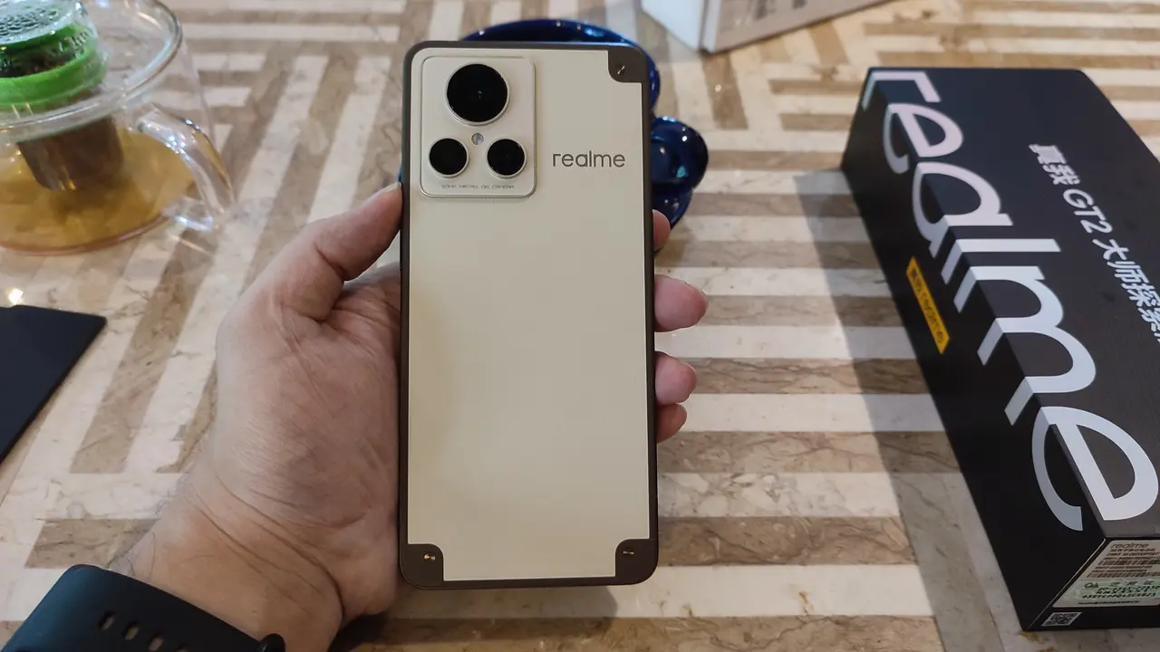 Tampilan Realme GT 2 Explorer Master Edition (Liputan6.com/Giovani Dio Prasasti)