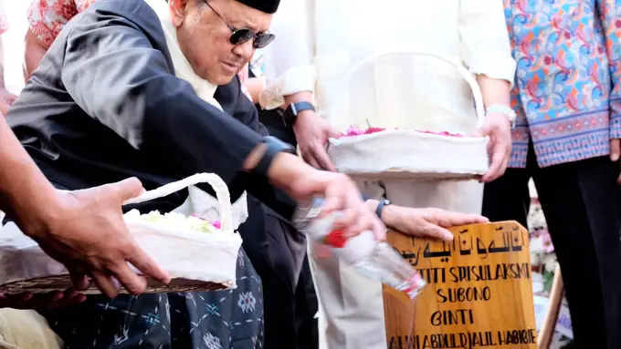 [Bintang] BJ Habibie