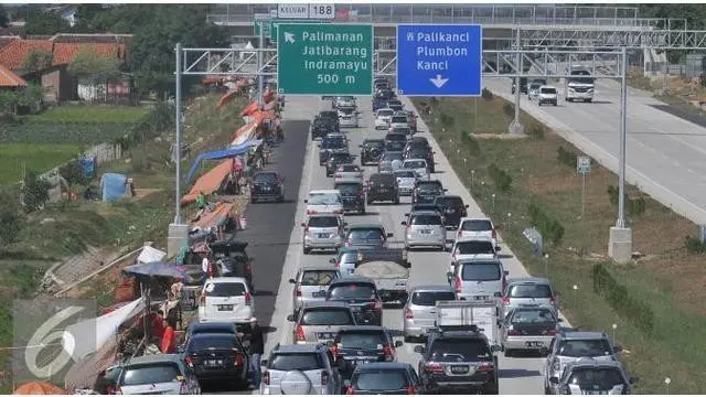PT Jasa Marga mengimbau masyarakat yang menggunakan jalan tol saat puncak arus balik pada 2 dan 3 Januari 2015, untuk tidak mengisi bahan bakar di rest Area karena akan menambah kemacetan
