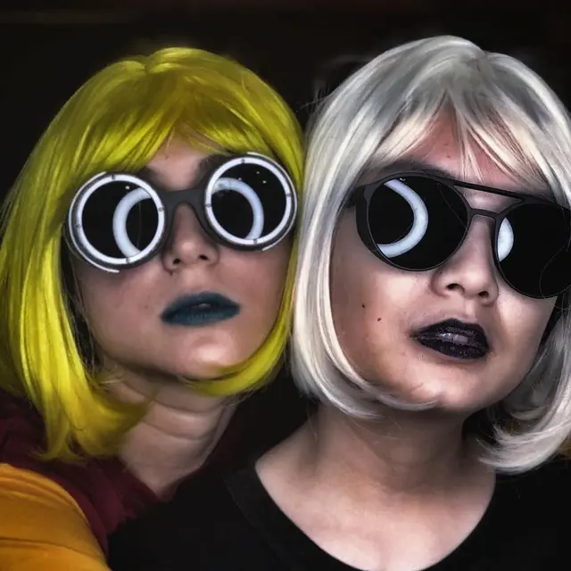 Potret Leony dengan Berbagai Gaya Rambut, Terbaru Dipotong Super Pendek