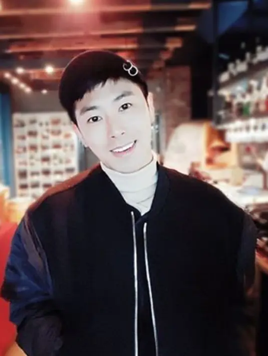 Meskipun sudah tersiar kabar bahagia tersebut, namun Yunho masih enggan menceritakan soal karakter yang akan diperaninya nanti. Bukan untuk yang pertama kali menjajaki dunia akting, namun ini akan mendulang kesuksesannya. (Instagram/uknow_official)