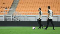 Mauricio Souza memimpin sesi latihan resmi Persija Jakarta di Jakarta International Stadium (JIS), Senin (2/3/2026). Macan Kemayoran akan menjamu Borneo FC Samarinda dalam laga pekan ke-24 BRI Super League 2025/2026, Selasa (3/3/2026). (Bola.com/M. Iqbal Ichsan).