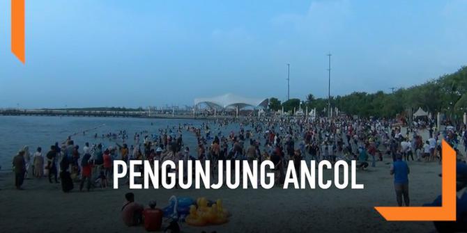 VIDEO: Puluhan Ribu Pengunjung Padati Kawasan Ancol