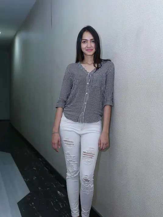 Di film bergenre drama komedi romantis ini Melayu beradu akting dengan Jovial Da Lopez, Andovi dan Kemal Pahlevi. Film ‘#Modus’ ini telah memulai proses syuting sejak 26 Desember 2015 silam. (Nurwahyunan/Bintang.com)