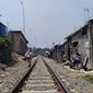 Lebih dari 2.000 bangunan di wilayah Kabupaten dan Kota Bogor, bakal tergusur proyek pembangunan double track atau jalur rel ganda kereta api (KA) Bogor-Sukabumi.