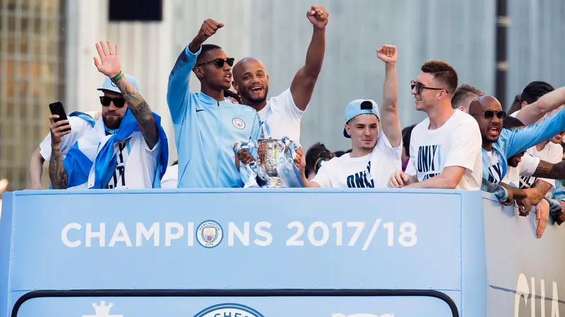 Manchester City Berpesta Rayakan Gelar Juara Liga Inggris