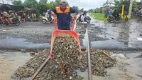 Rel Banjir Ditimbun Batu, KA Pandalungan dan Blambangan Ekspres Kembali Beroperasi