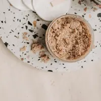 Eksfoliasi tidak hanya dilakukan pada kulit wajah dan tubuh. Kulit kepala juga bisa mendapatkan perawatan serupa dengan produk yang dirancang khusus untuk area tersebut. (Foto/Dok: Pexels)
