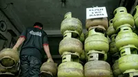 Gas LPG di Pekanbaru langka, warga beralih ke minyak tanah. Foto: (M Syukur/Liputan6.com)