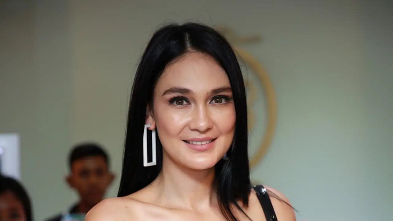 [Bintang] Luna Maya