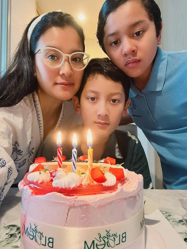 Potret ulang tahun Kana Mahatma anak sulung Marcella Zalianty yang ke-13 tahun (Sumber: Instagram/@marcella.zalianty)