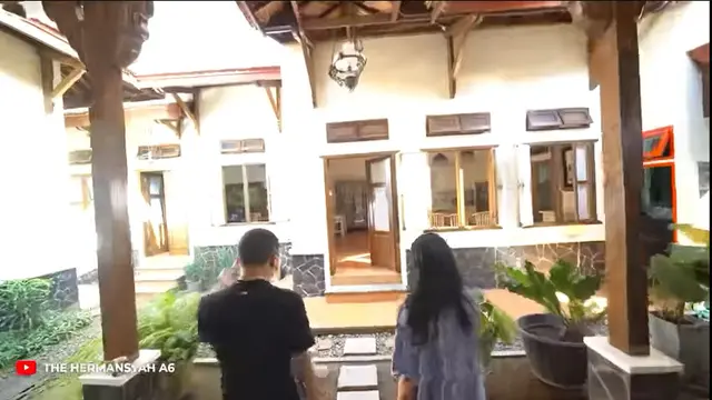 Rumah Rieke Diah Pitaloka